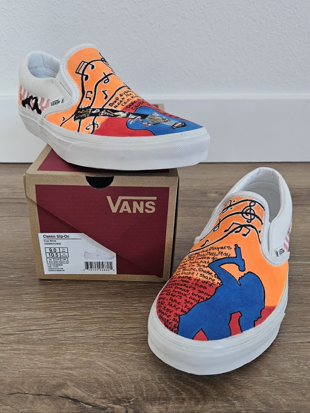 Taylor Swift Hand Crafted Shoes Men's Size 9 - Picture 11 of 11